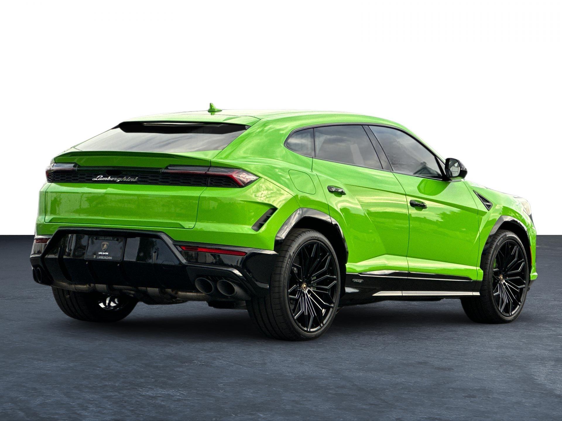 2025 Lamborghini Urus SE photo 2