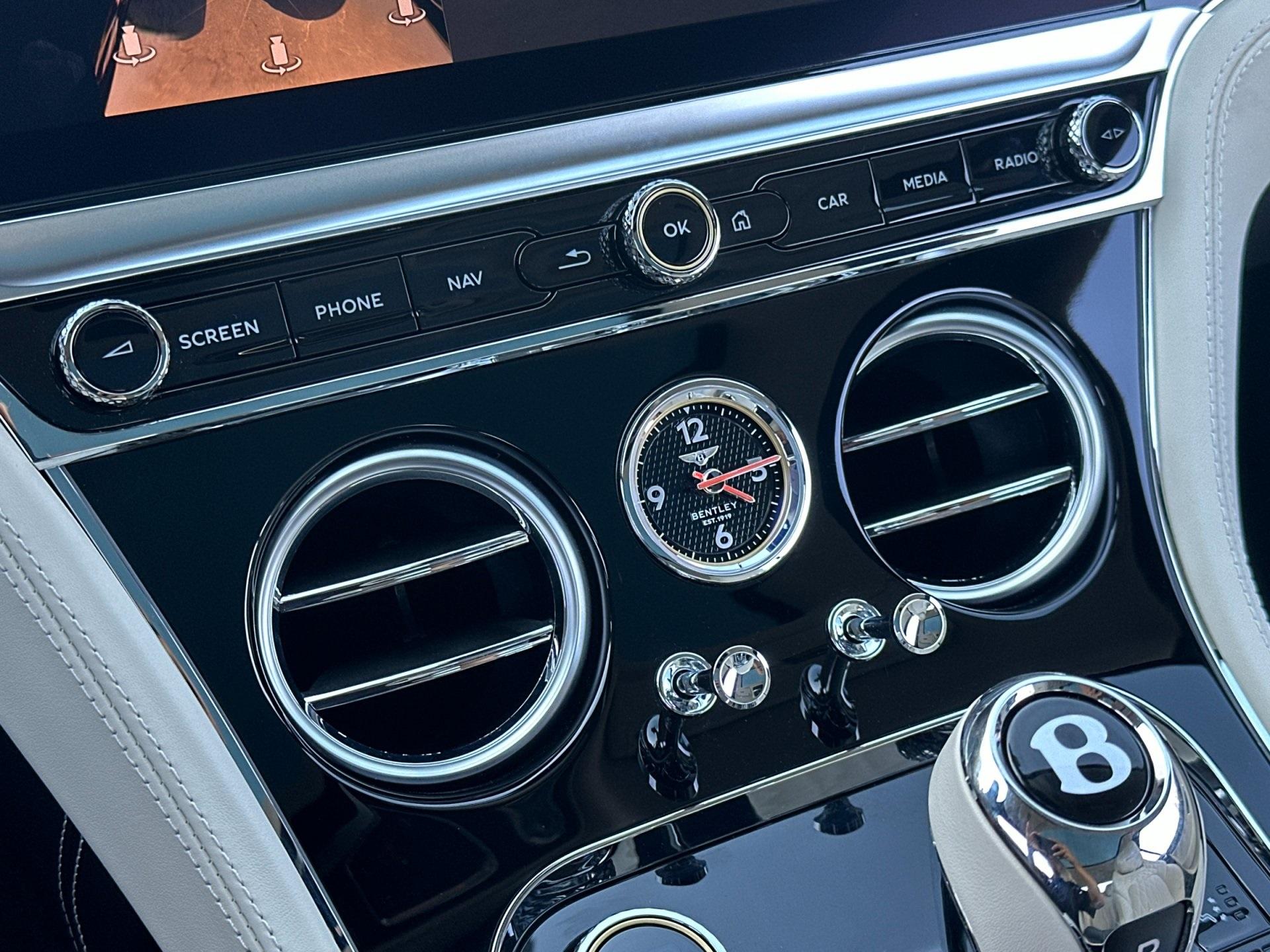 2026 Bentley Continental GT Azure - Photo 23