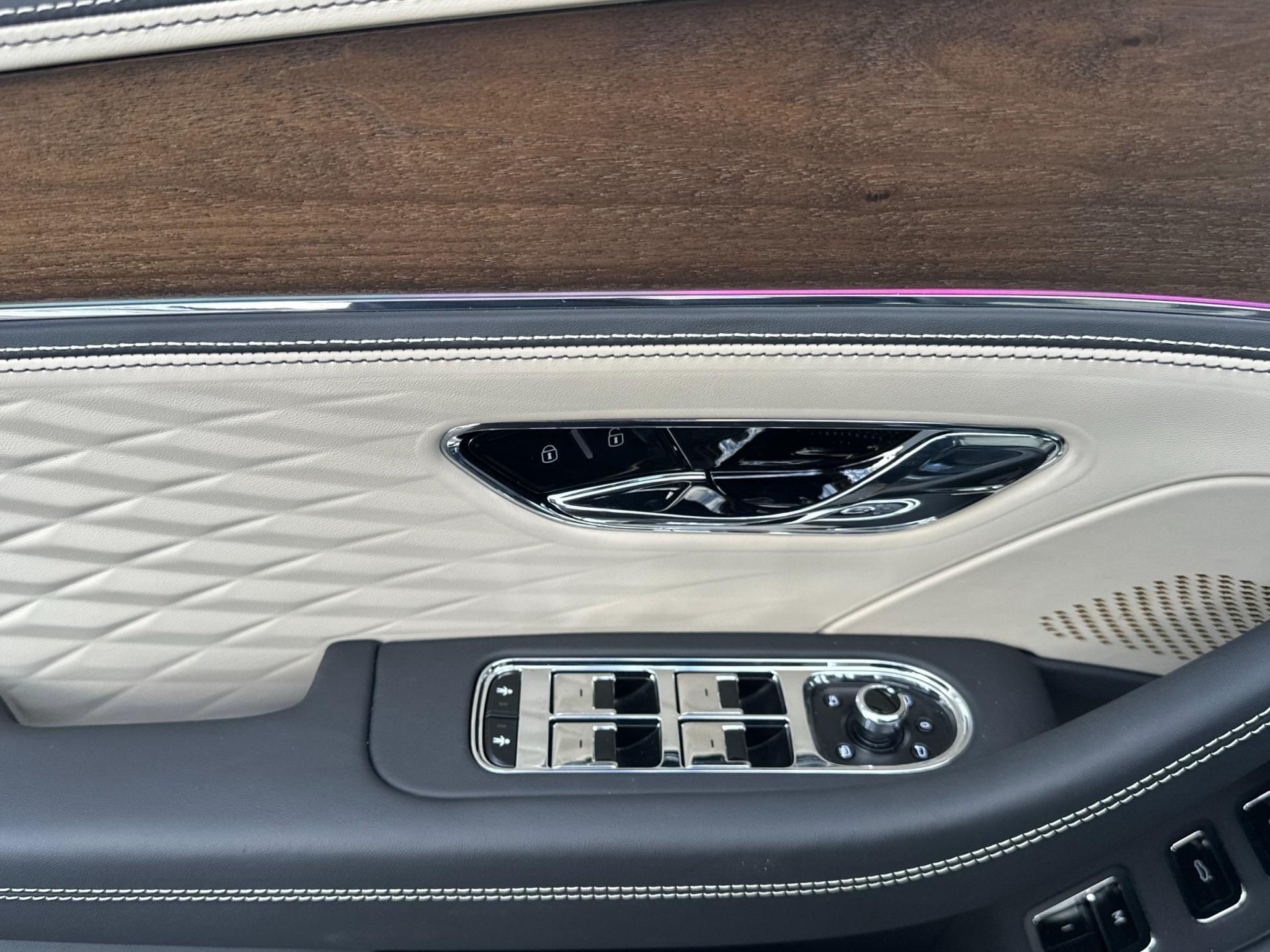 2026 Bentley Flying Spur Azure - Photo 14