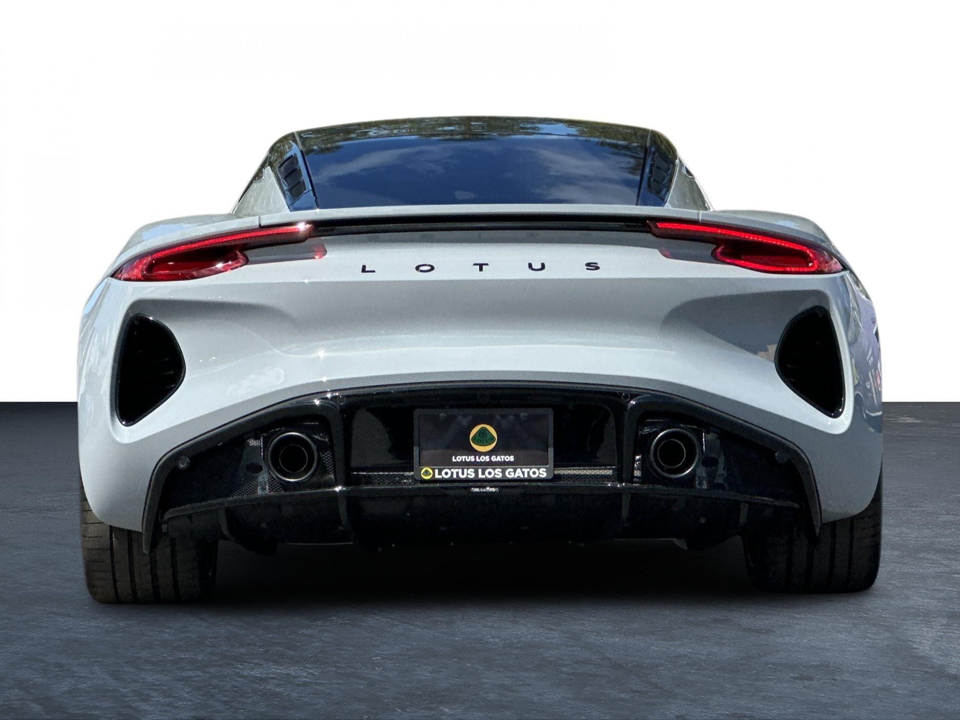2025 Lotus Emira photo 6