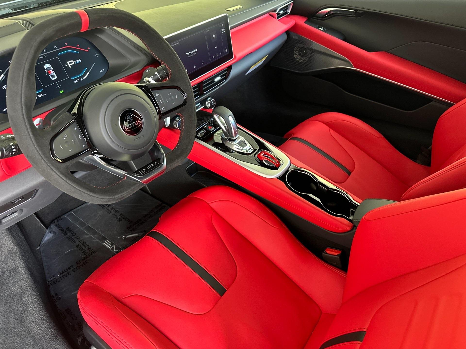 2025 Lotus Emira photo 9