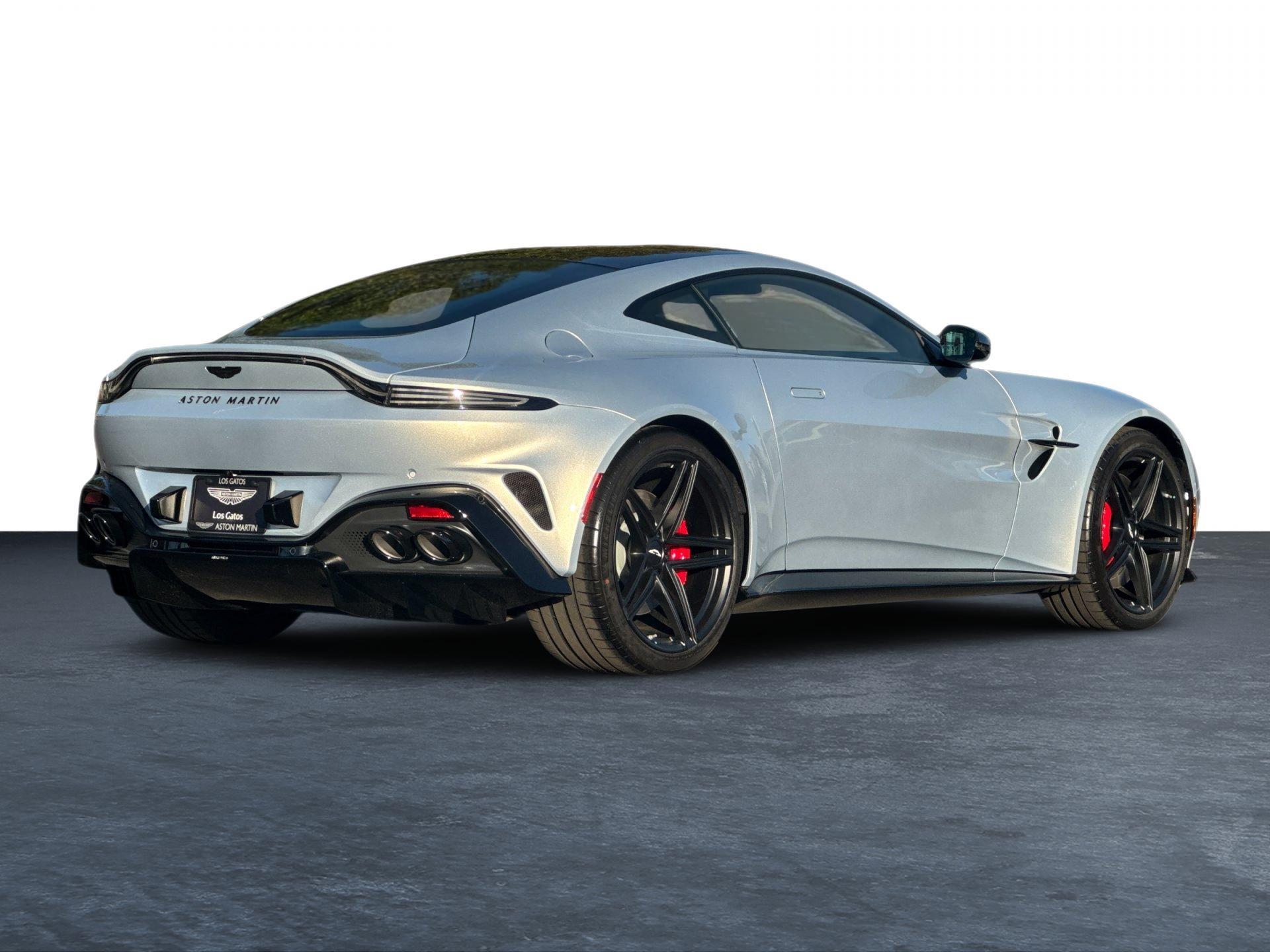 2025 Aston Martin Vantage photo 27