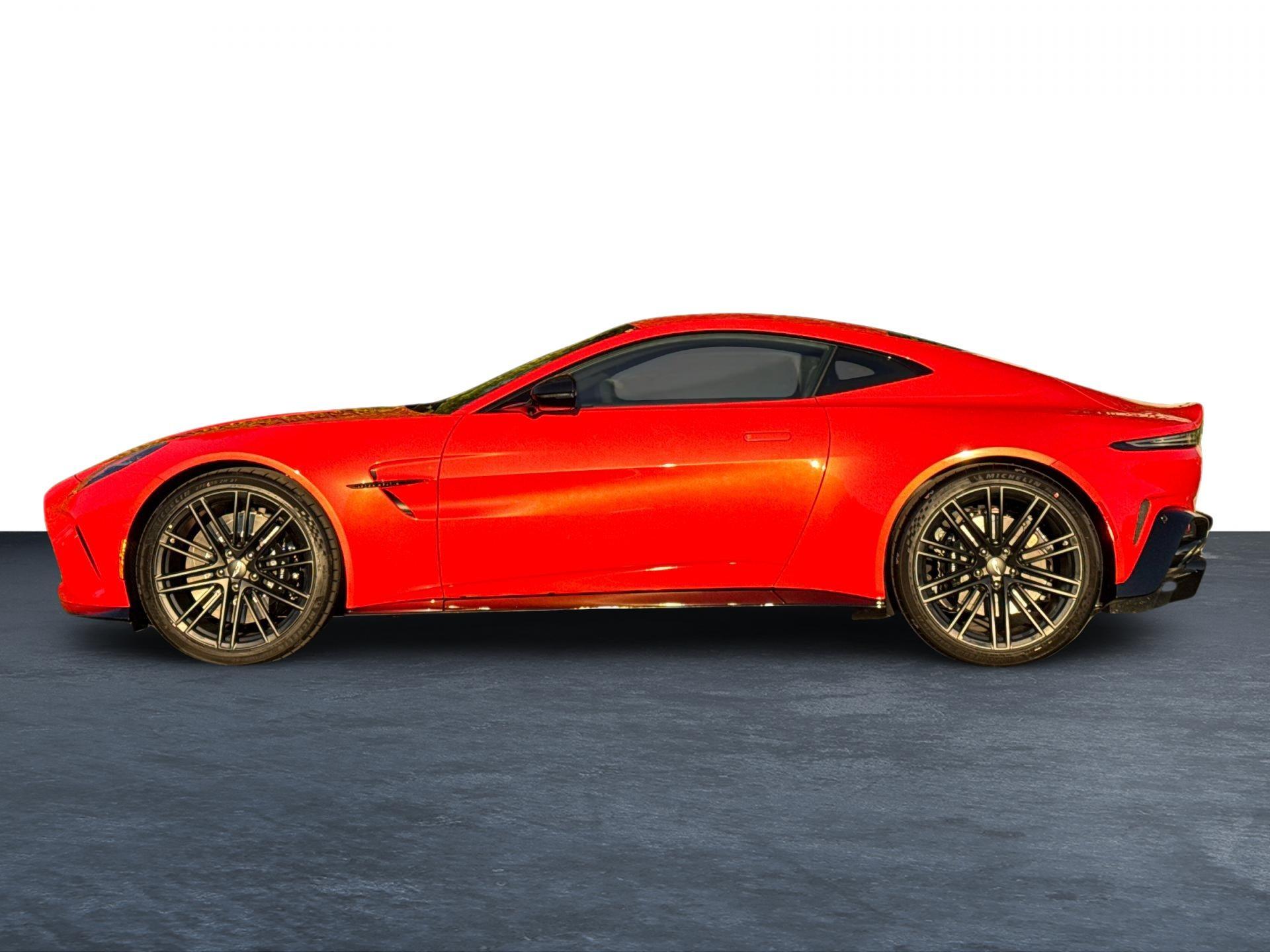 2025 Aston Martin Vantage photo 26